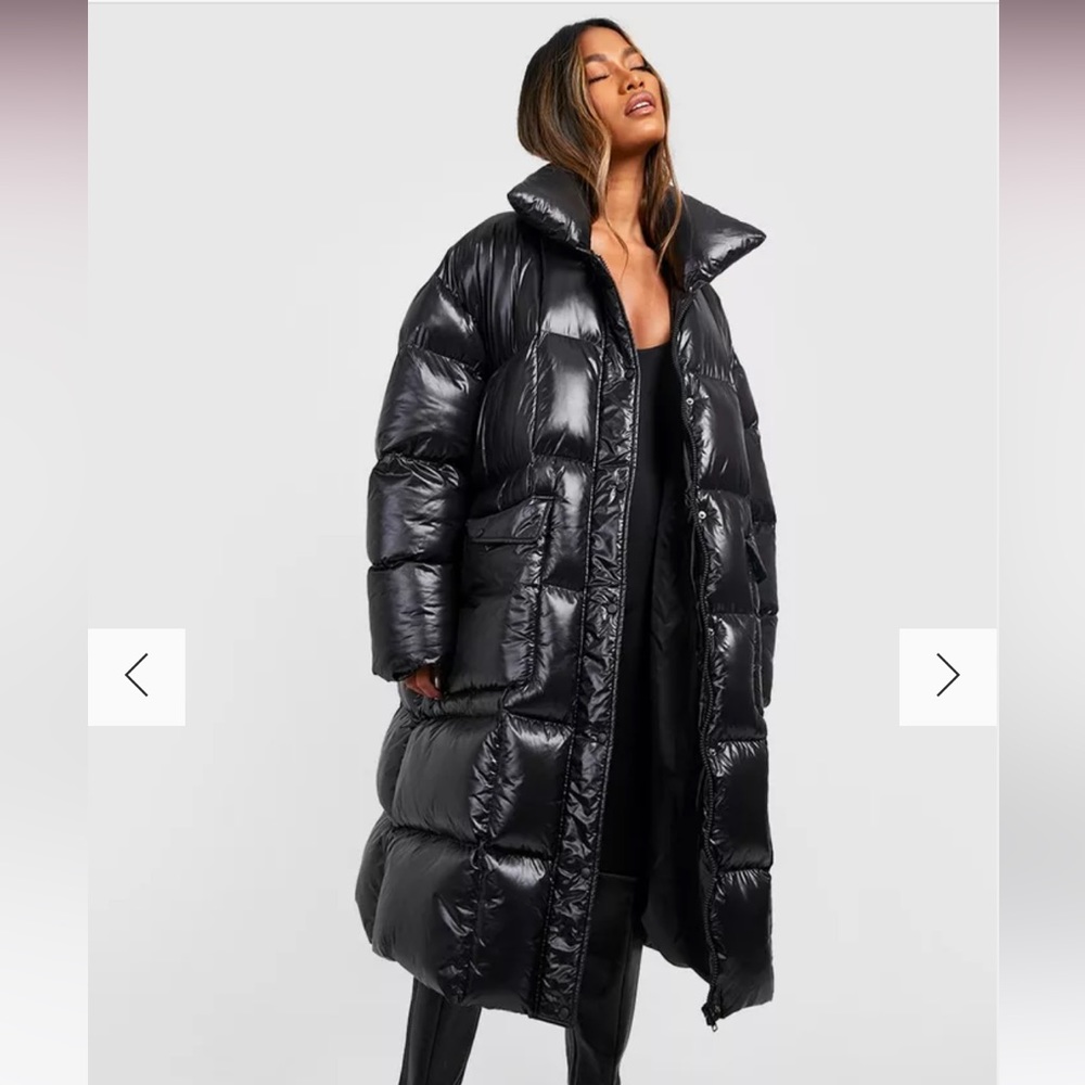 Oversized Square Quilt Detail Maxi Puffer Jacket. Size 4 (Small). New with tags